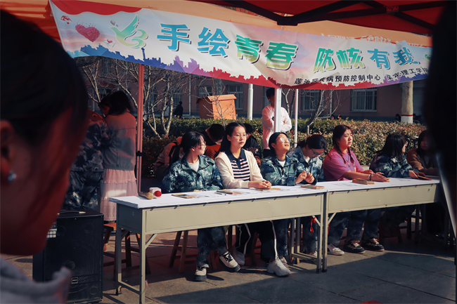 “手绘青春，防核有我；你我共同努力，终结结核流行”—莲池区疾控中心联合best365体育官网登录入口开展肺结核防治宣传活动
