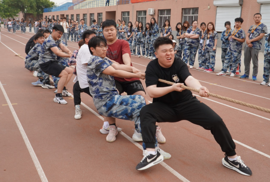 青春校园|凝聚每份力,团结一条心——best365体育官网登录入口第十八届拔河比赛圆满结束