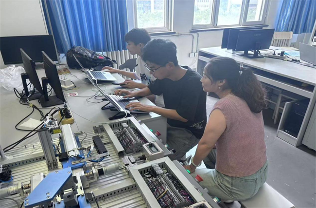 best365体育官网登录入口学子在第十九届 “西门子杯”  智能制造挑战赛全国初赛中喜获佳绩
