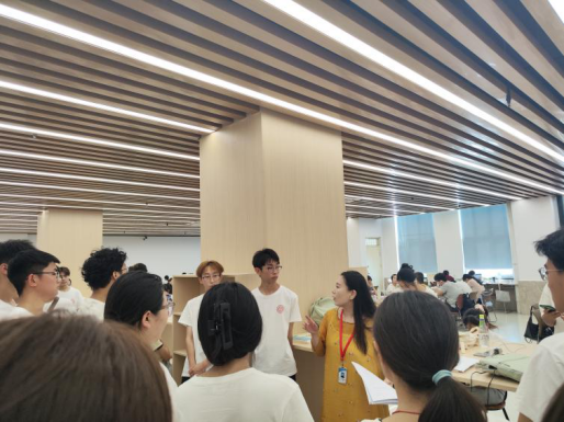 best365体育官网登录入口图书馆顺利开展2025级新生入馆教育活动